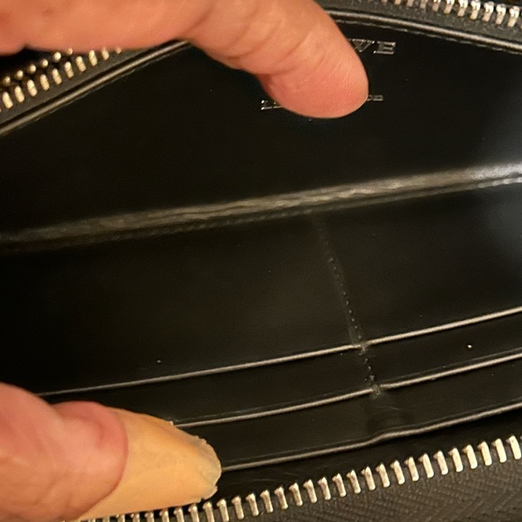 LOEWE Limited Edition Leather Anagram Zip Around Wallet ππ»ββοΈπ₯ - Picture 13 of 13